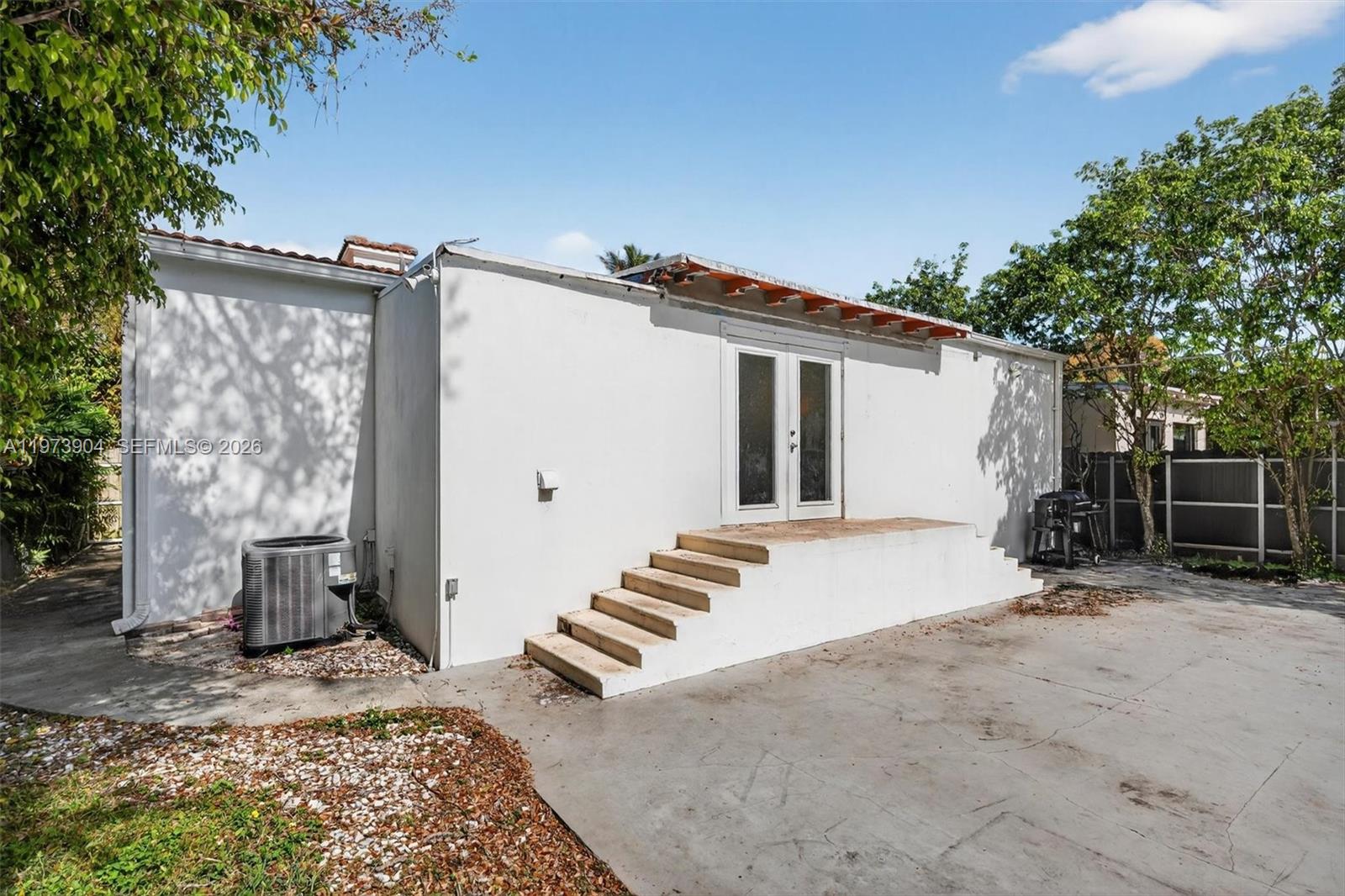 620 SW 27th Rd Miami, FL 33129