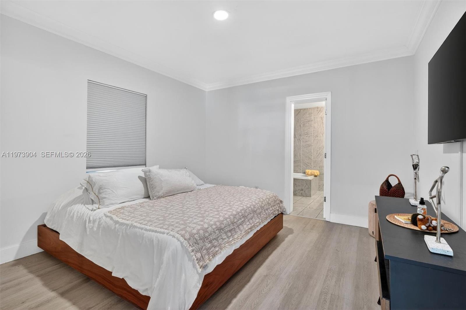 620 SW 27th Rd Miami, FL 33129