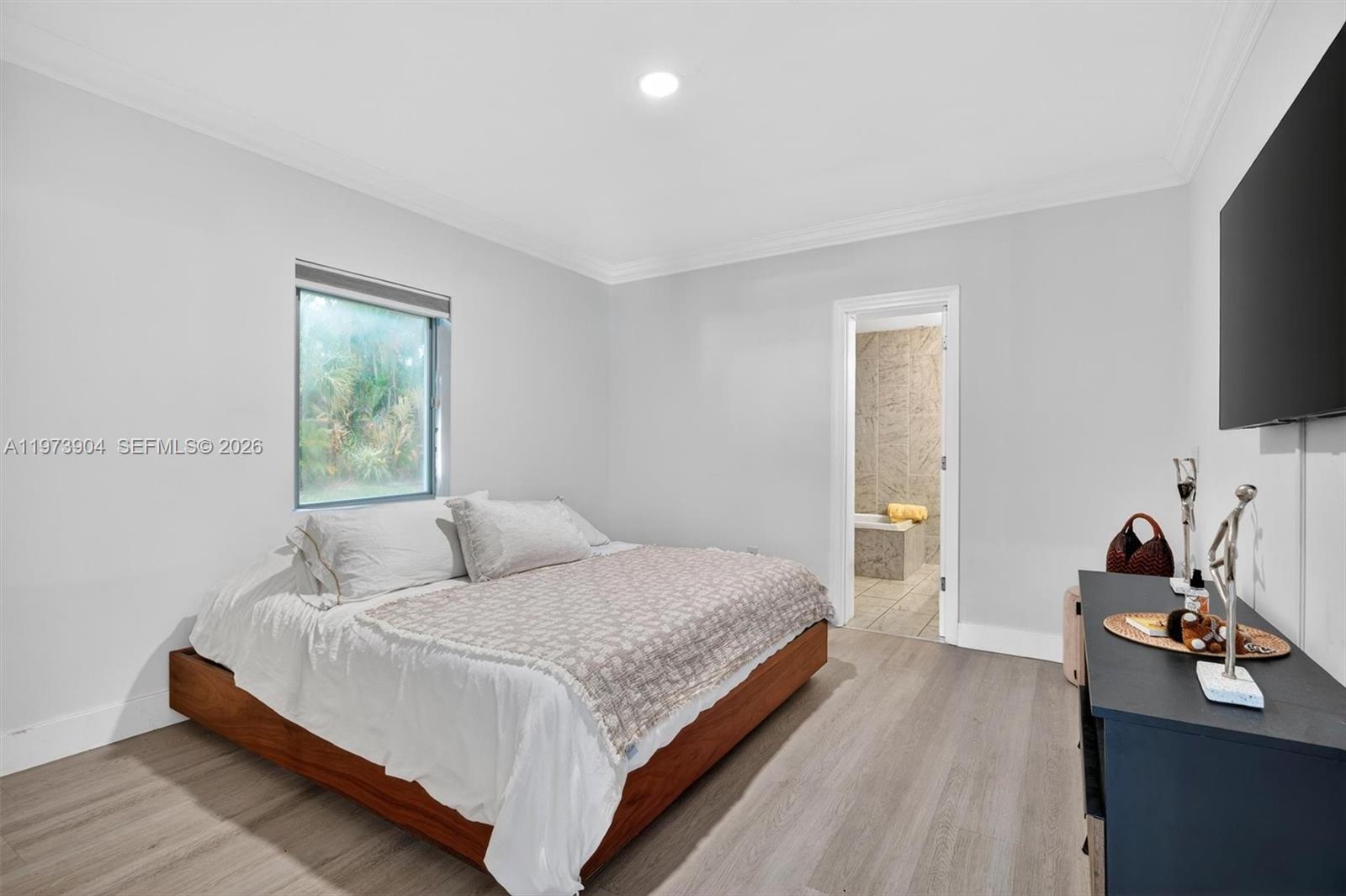 620 SW 27th Rd Miami, FL 33129