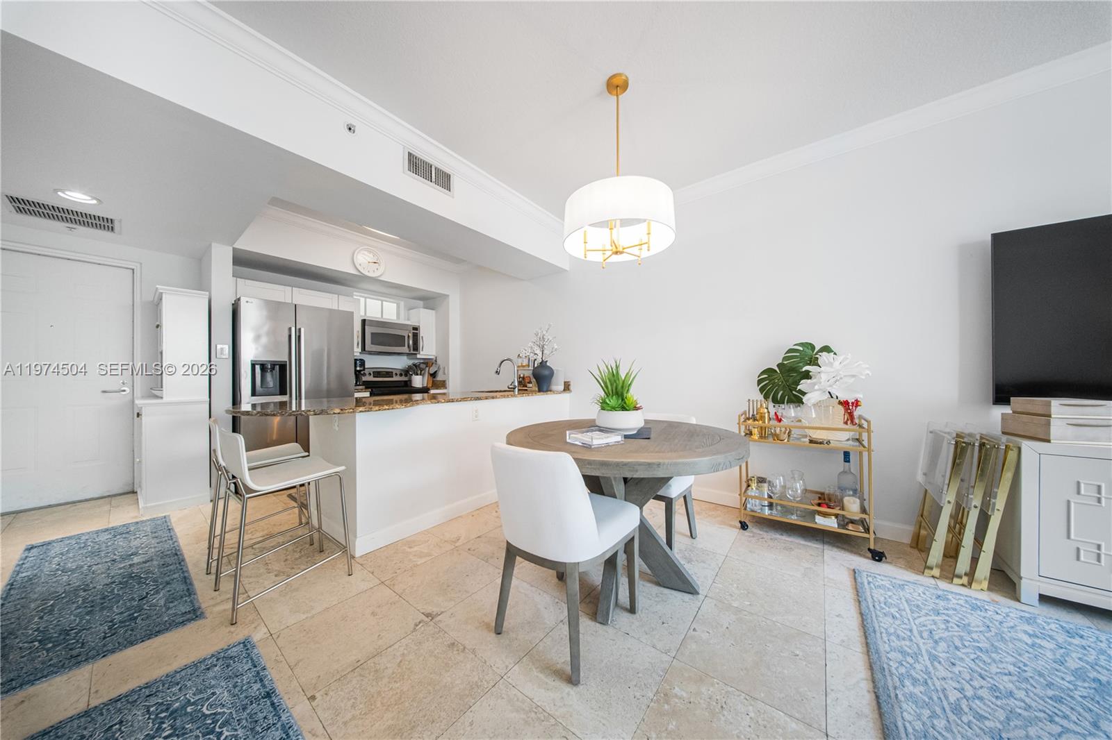 7290 SW 90th St #308 Miami, FL 33156