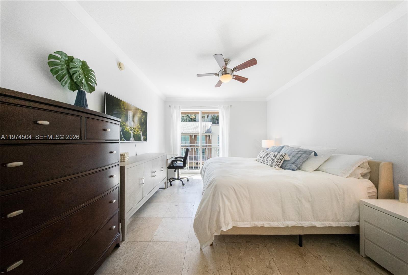 7290 SW 90th St #308 Miami, FL 33156