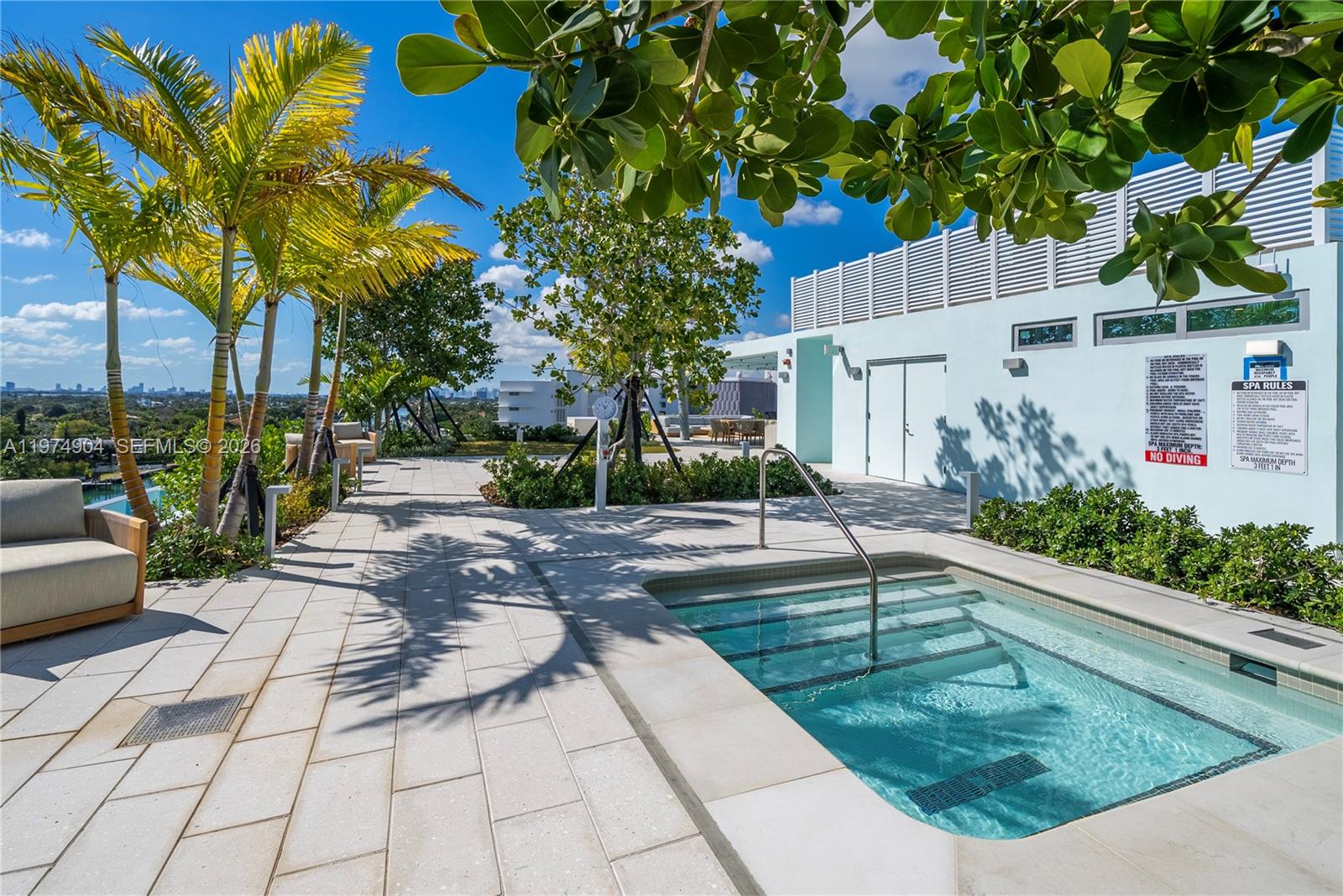 9201 E Bay Hbr Dr #805 Bay Harbor Islands, FL 33154