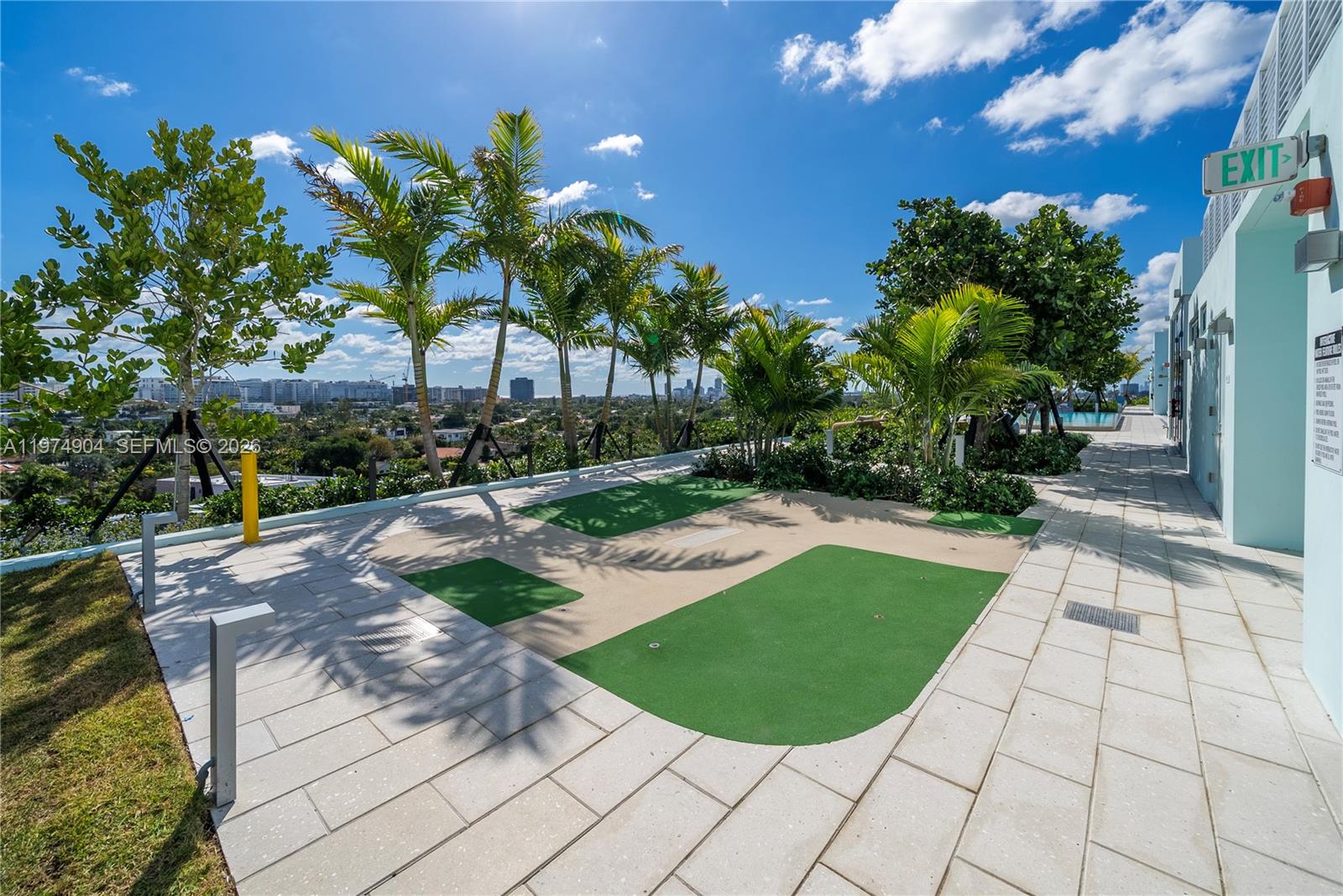 9201 E Bay Hbr Dr #805 Bay Harbor Islands, FL 33154