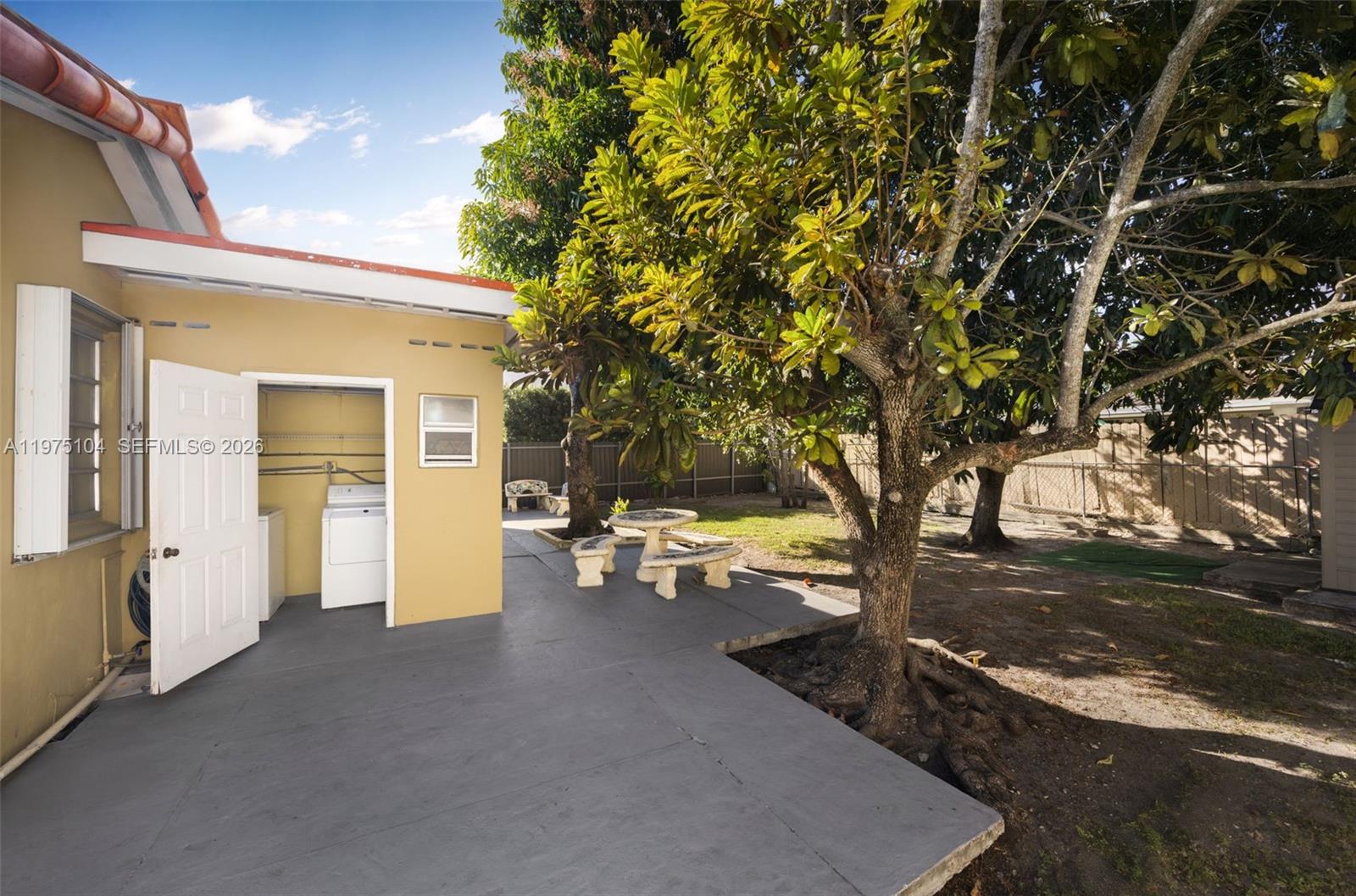 2367 SW 23rd Ter Miami, FL 33145