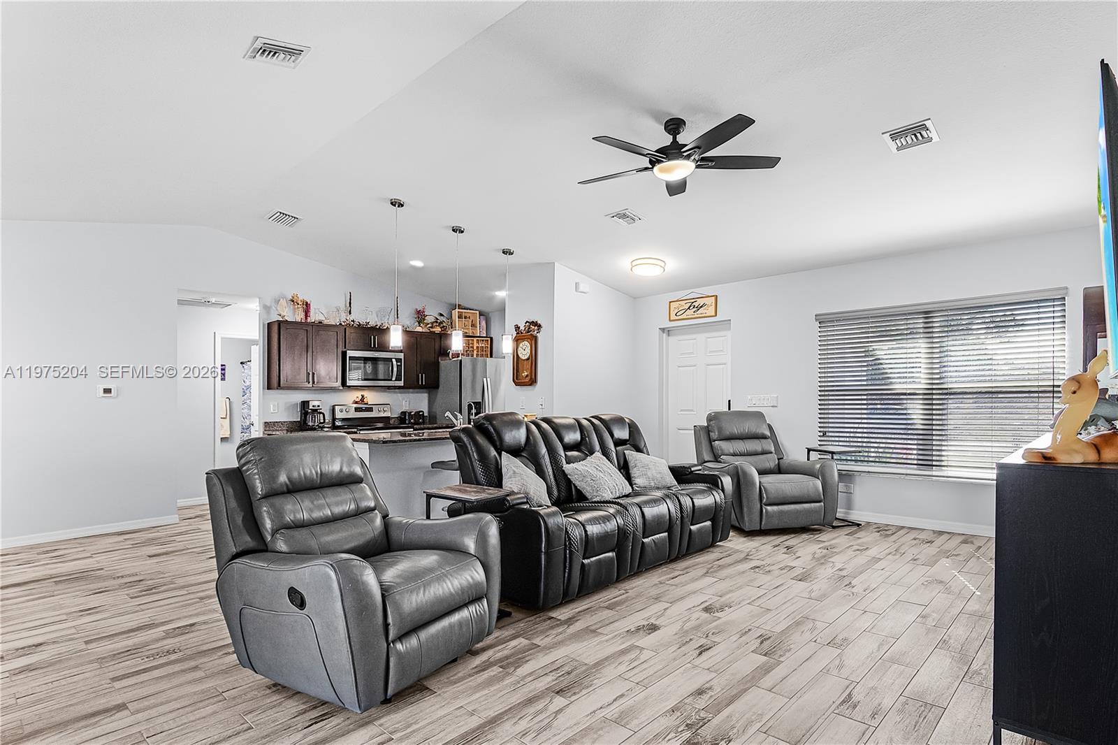 9032 Meadow Cir La Belle, FL 33935