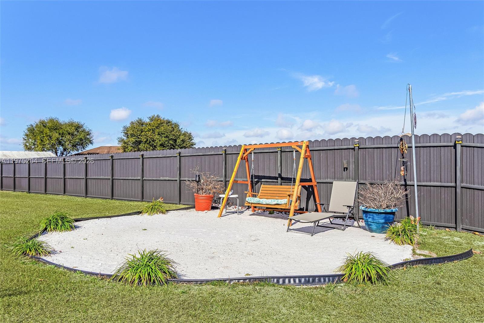 9032 Meadow Cir La Belle, FL 33935