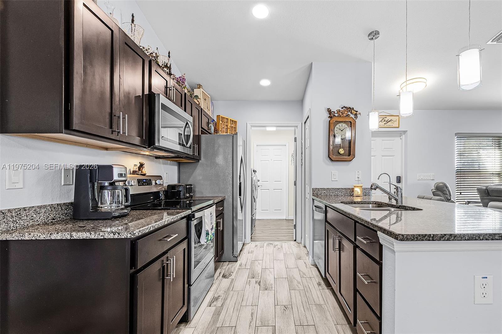 9032 Meadow Cir La Belle, FL 33935