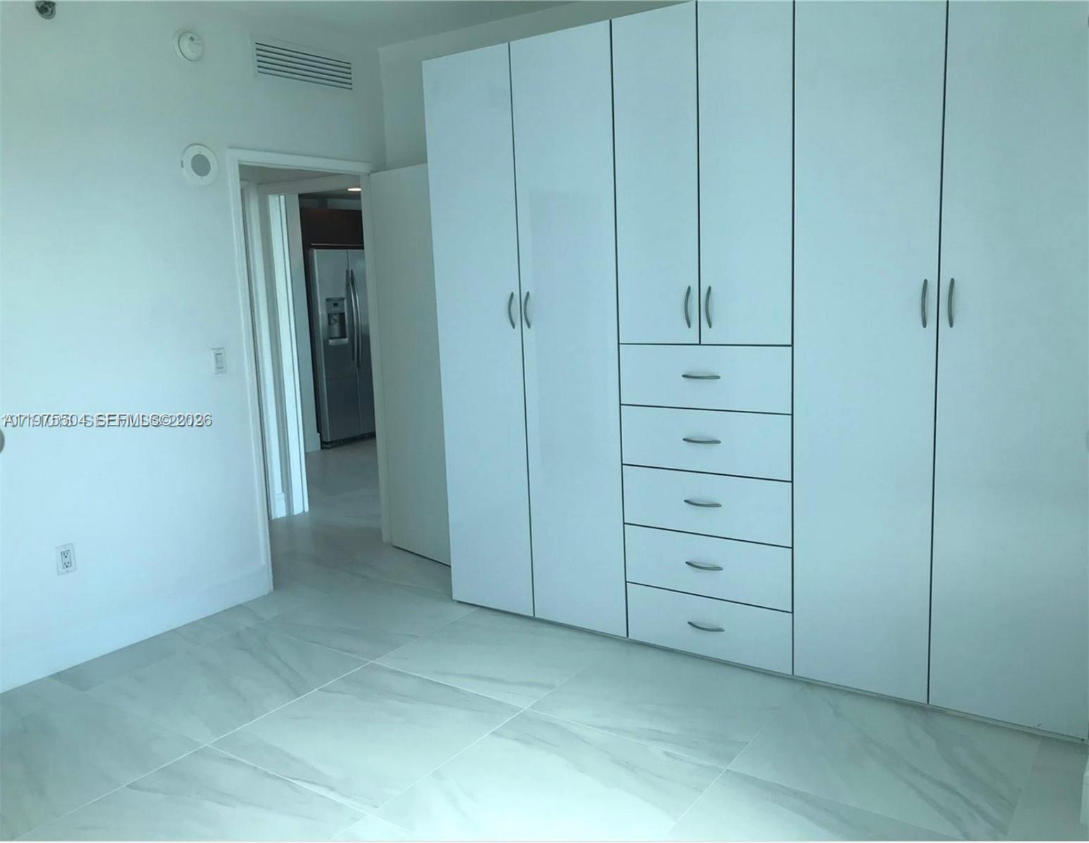 image The Plaza on Brickell East6