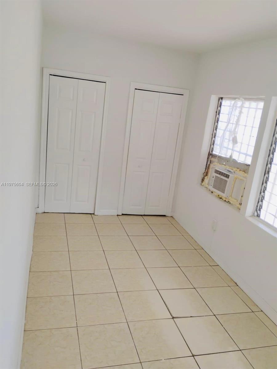 1590 NE 161st St North Miami Beach, FL 33162
