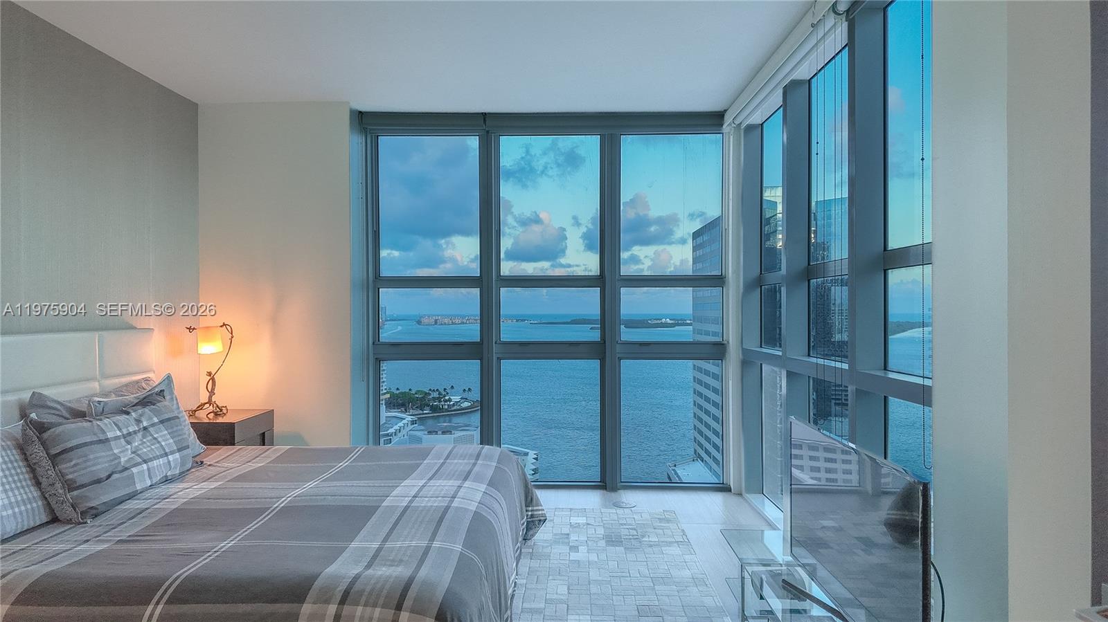 image The Plaza on Brickell West9