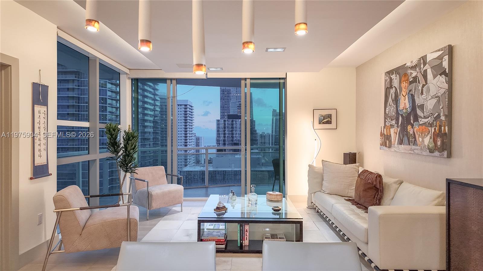 image The Plaza on Brickell West1