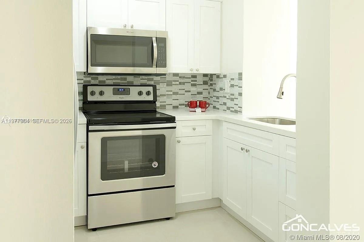 546 SW 1st St #404 Miami, FL 33130