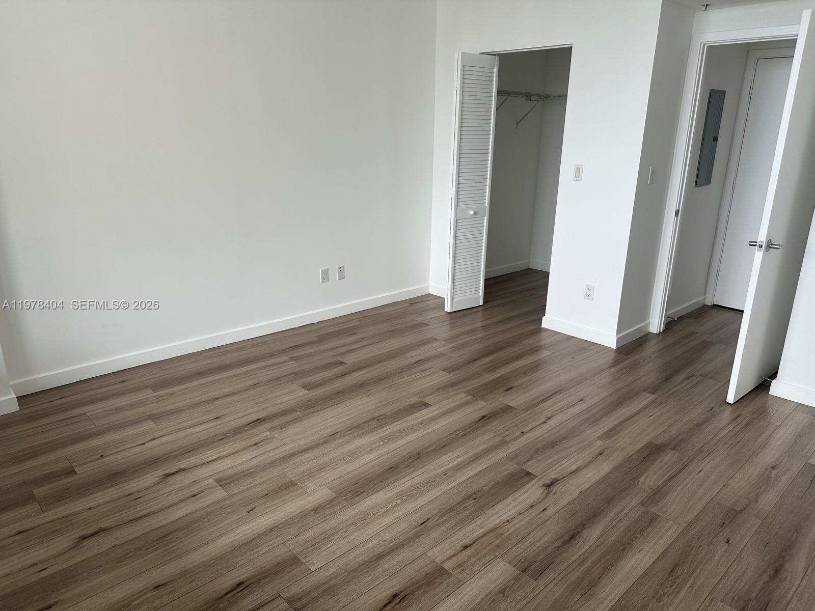 325 S Biscayne Bl #4324 Miami, FL 33131