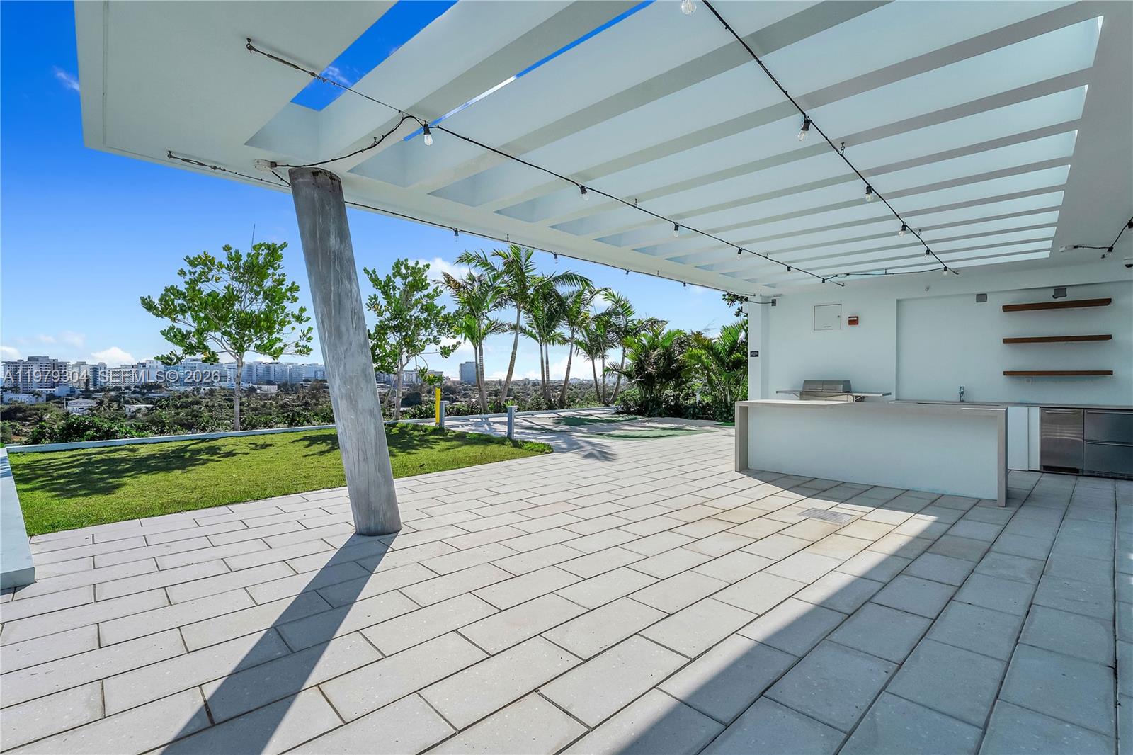 9201 E Bay Hbr Dr #710 Bay Harbor Islands, FL 33154