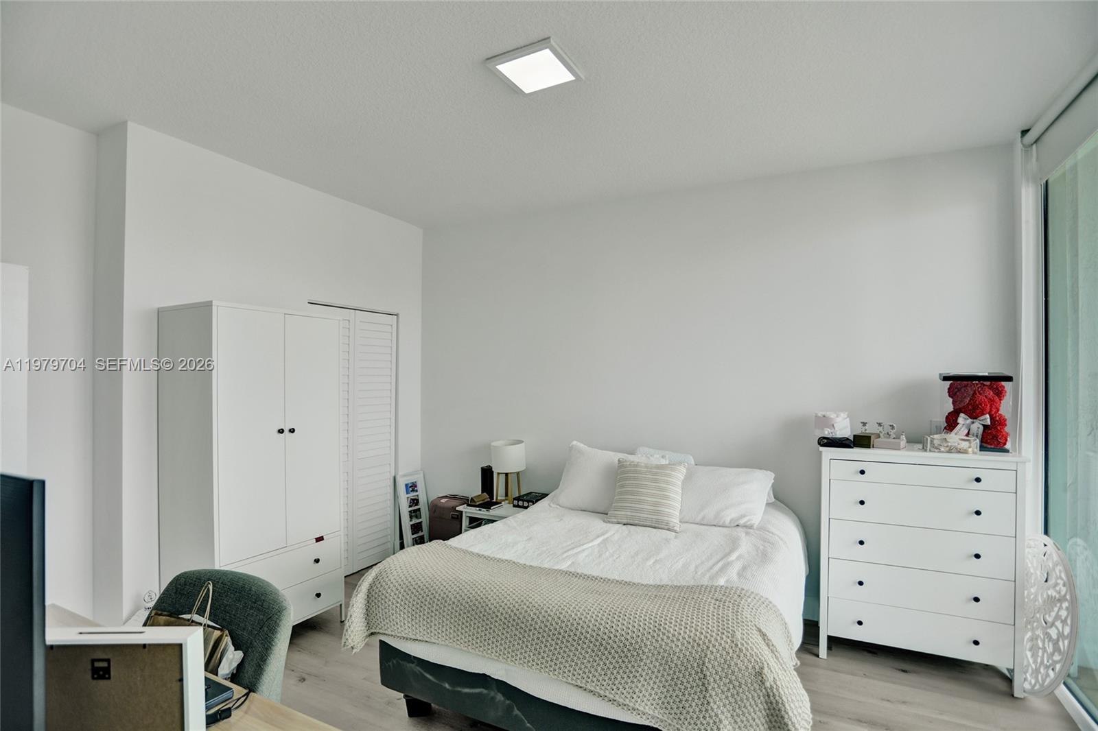 31 SE 5th St #4112 Miami, FL 33131