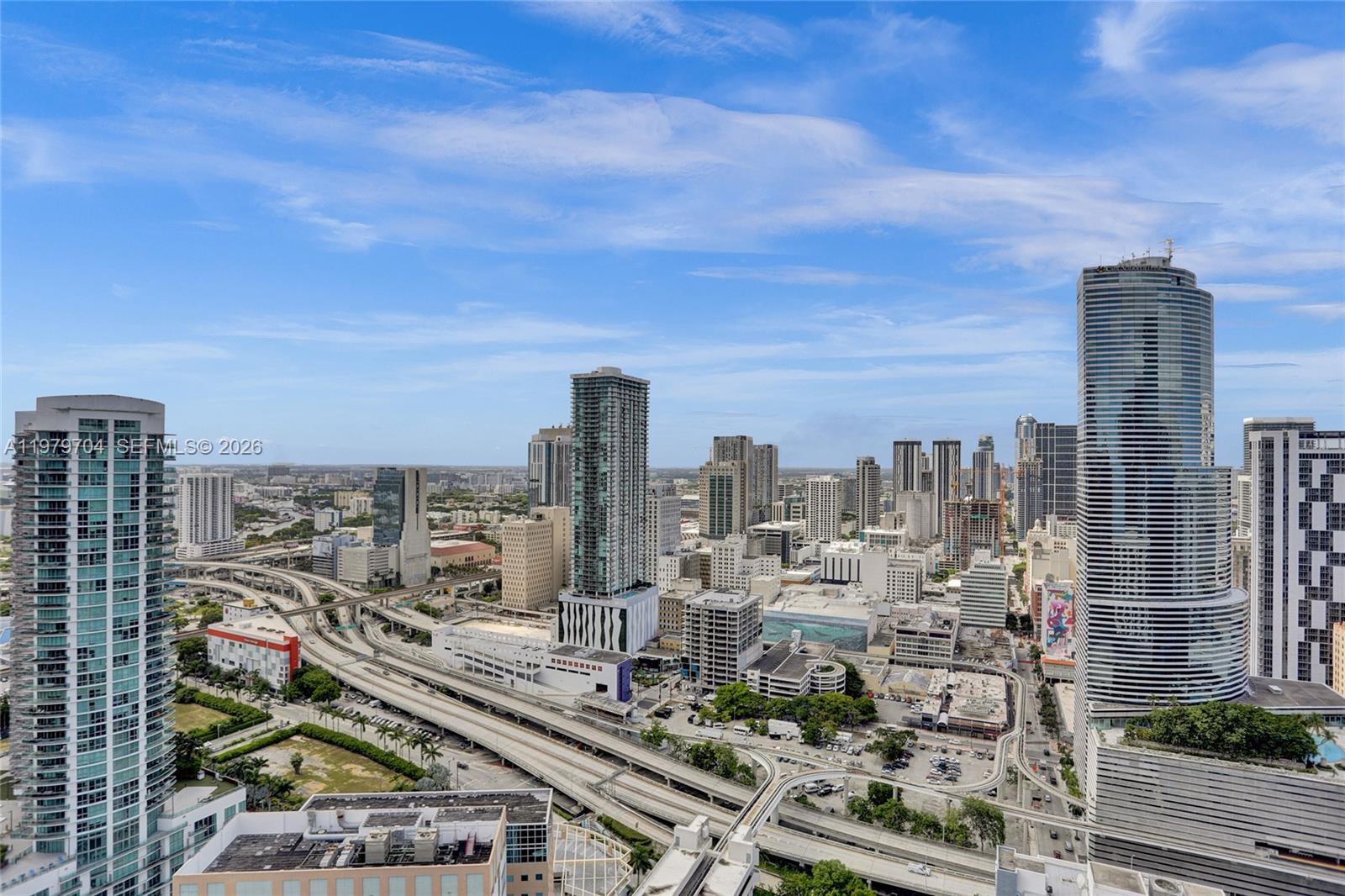 31 SE 5th St #4112 Miami, FL 33131