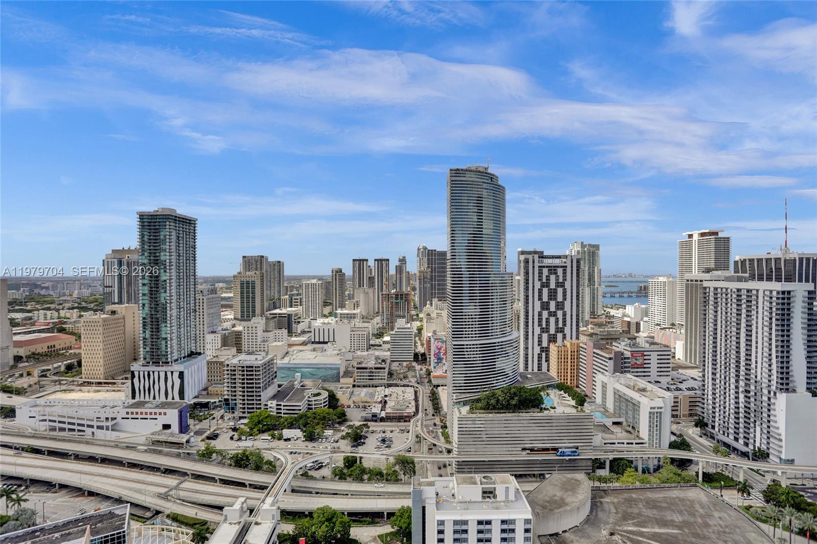 31 SE 5th St #4112 Miami, FL 33131