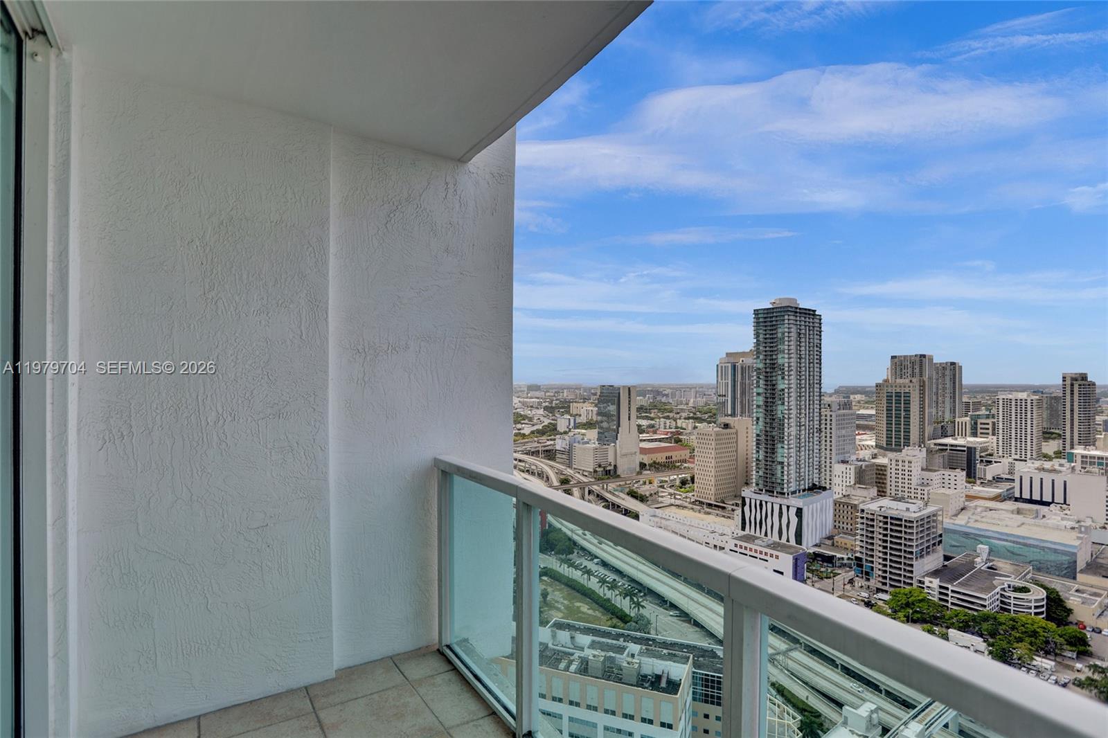 31 SE 5th St #4112 Miami, FL 33131