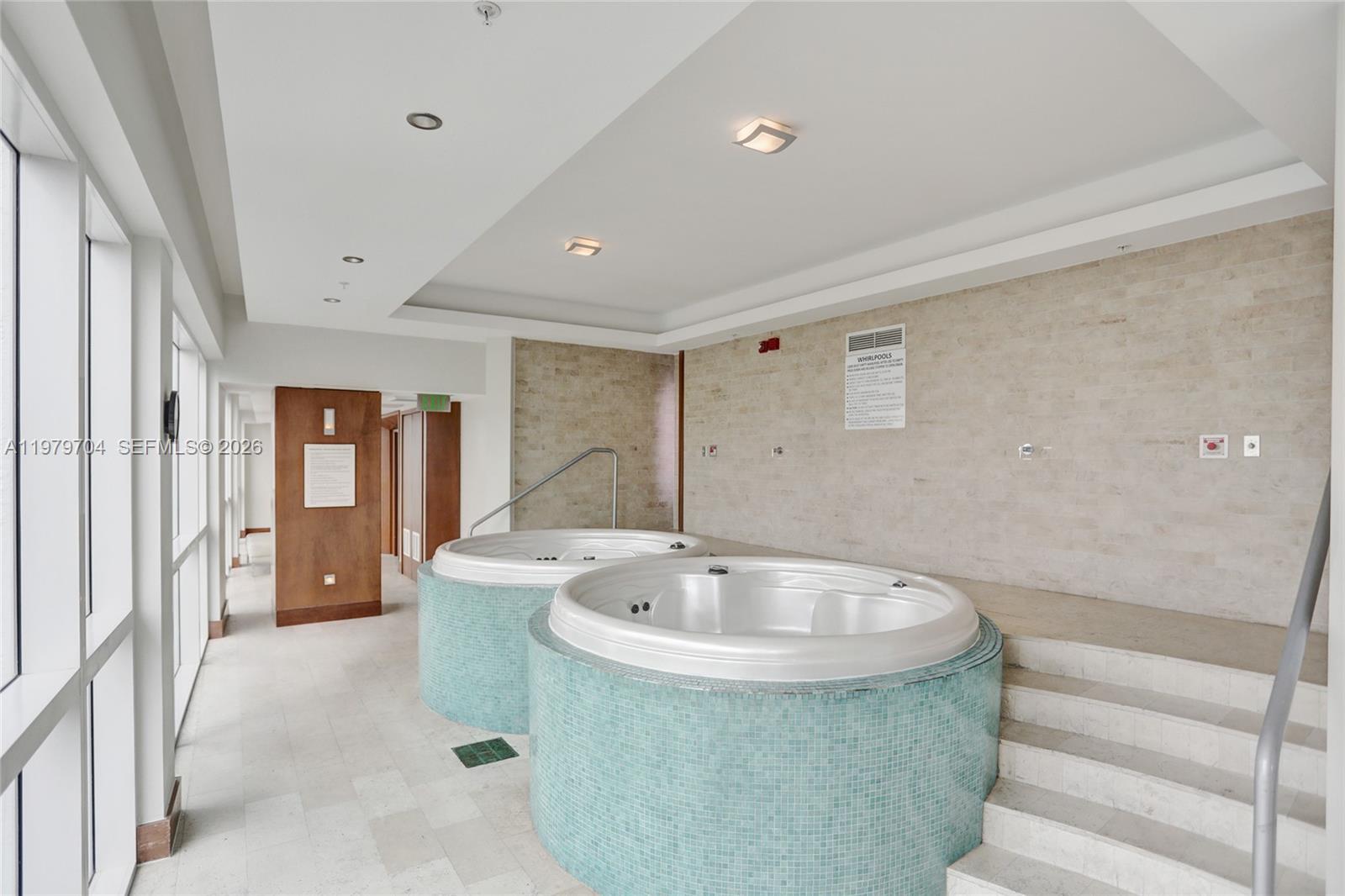 31 SE 5th St #4112 Miami, FL 33131