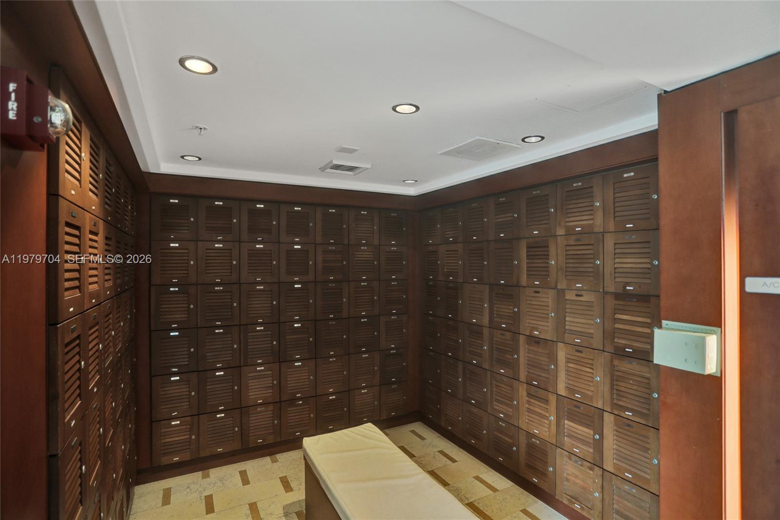 31 SE 5th St #4112 Miami, FL 33131