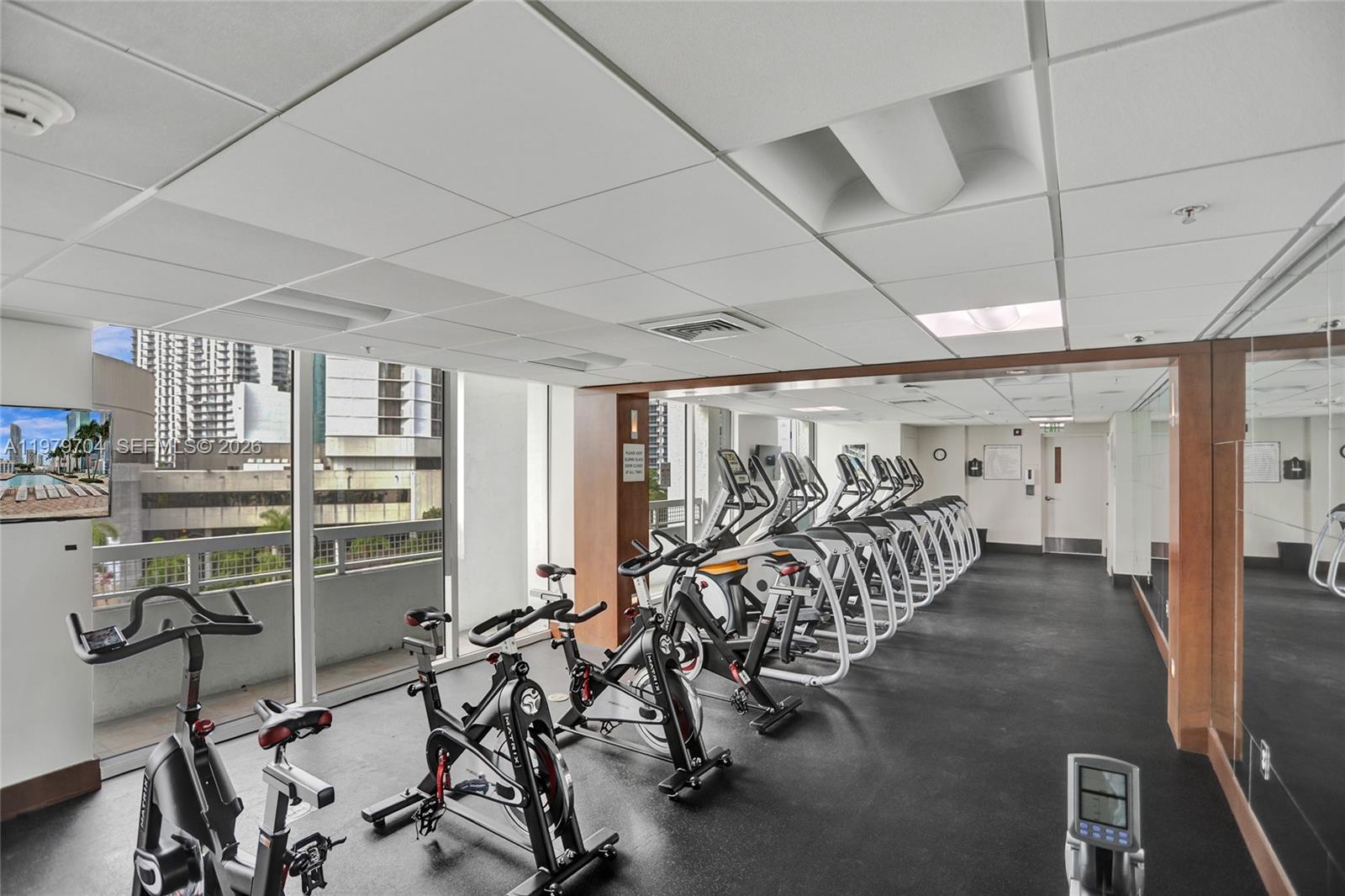 31 SE 5th St #4112 Miami, FL 33131