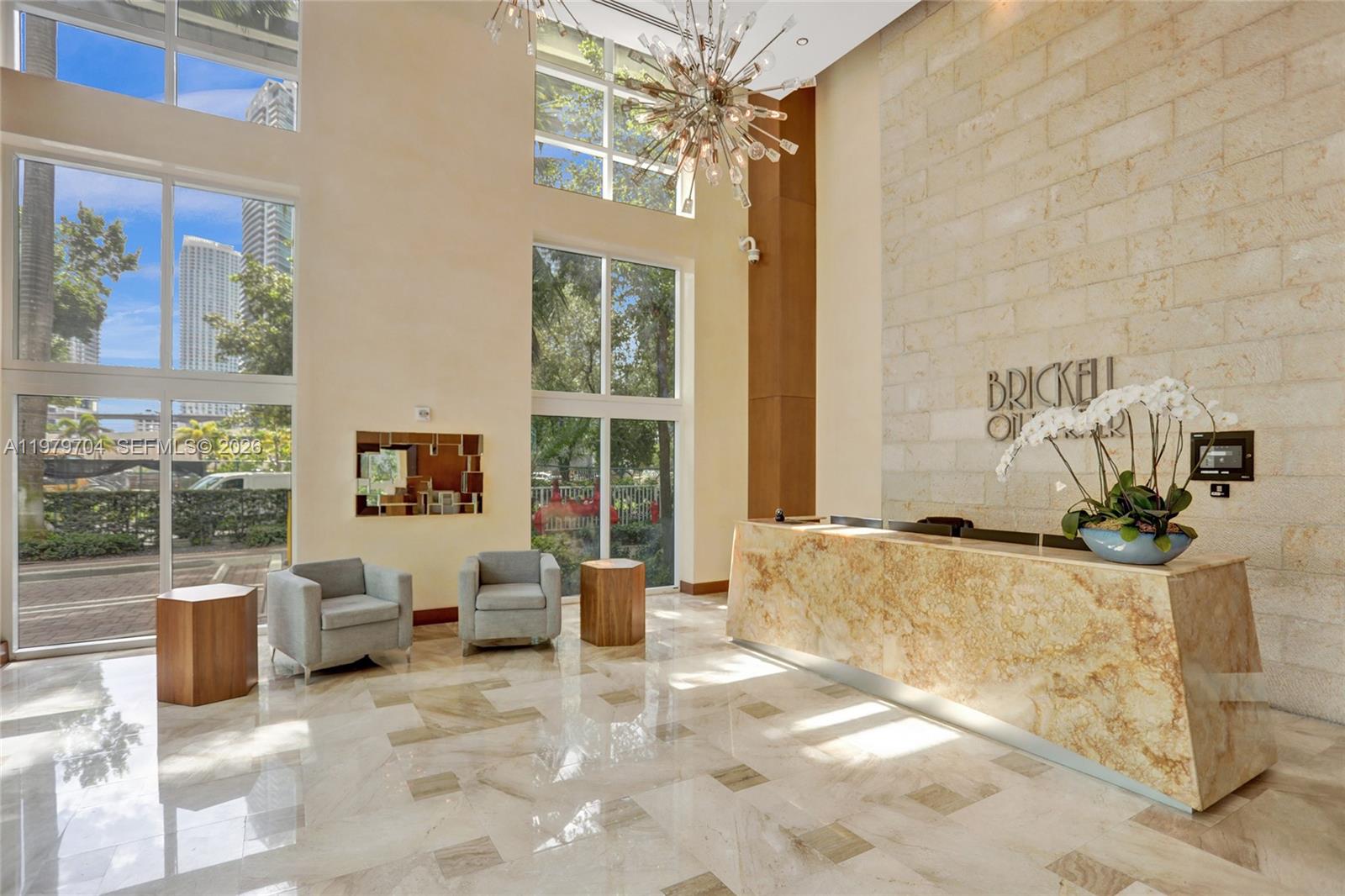 31 SE 5th St #4112 Miami, FL 33131