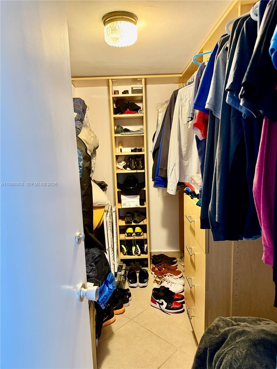 5005 Collins Ave #304 Miami Beach, FL 33140