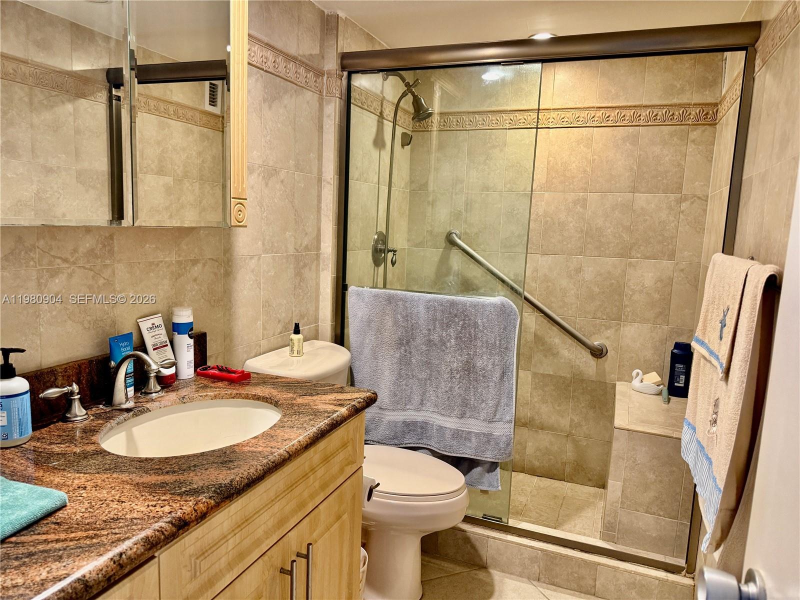 5005 Collins Ave #304 Miami Beach, FL 33140