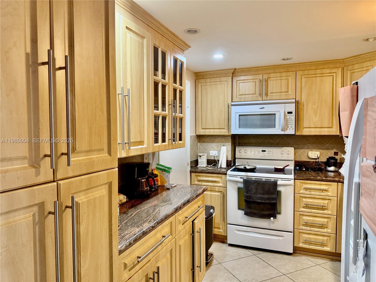 5005 Collins Ave #304 Miami Beach, FL 33140