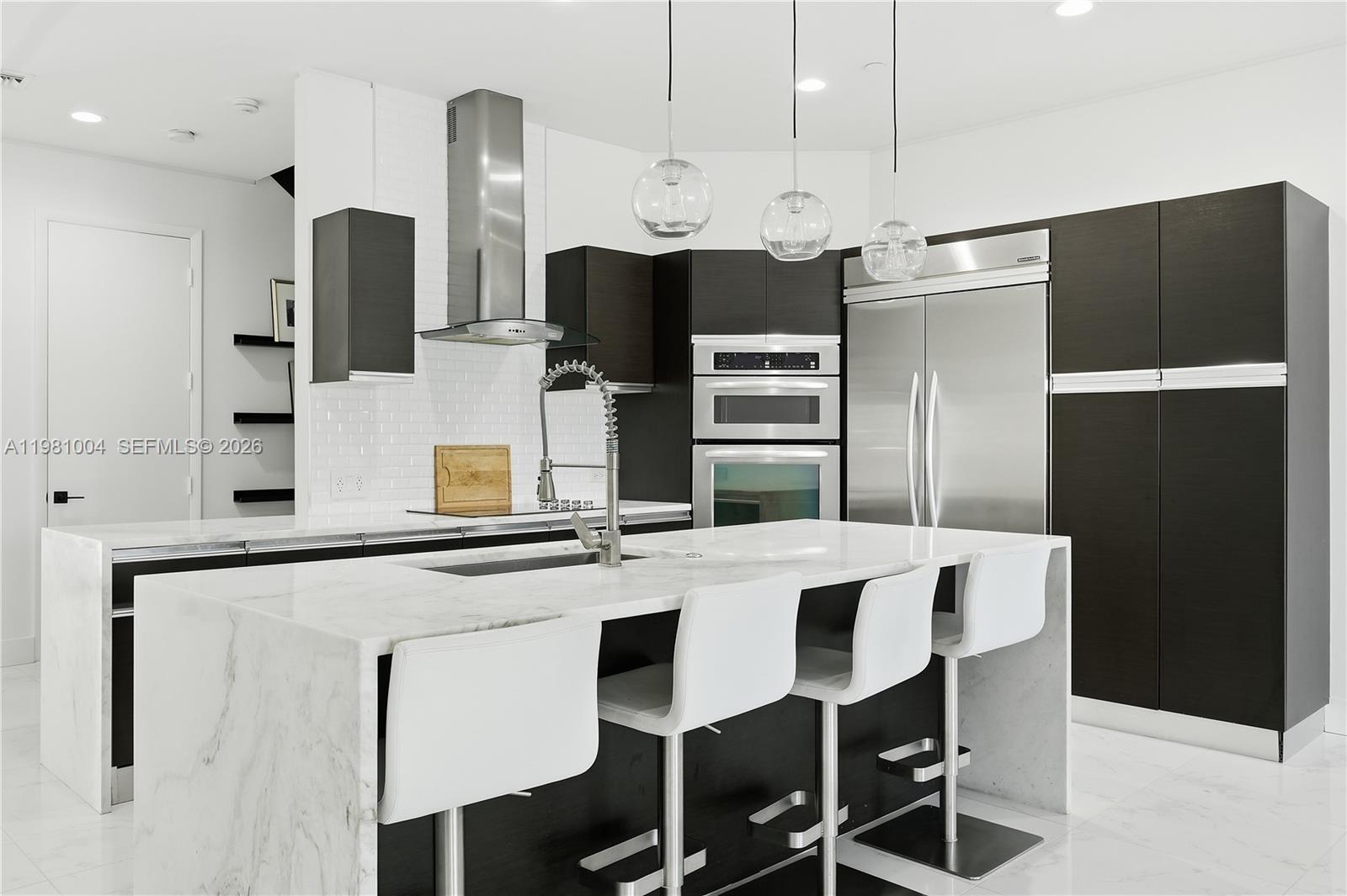 606 NE 14th Ave Fort Lauderdale, FL 33304