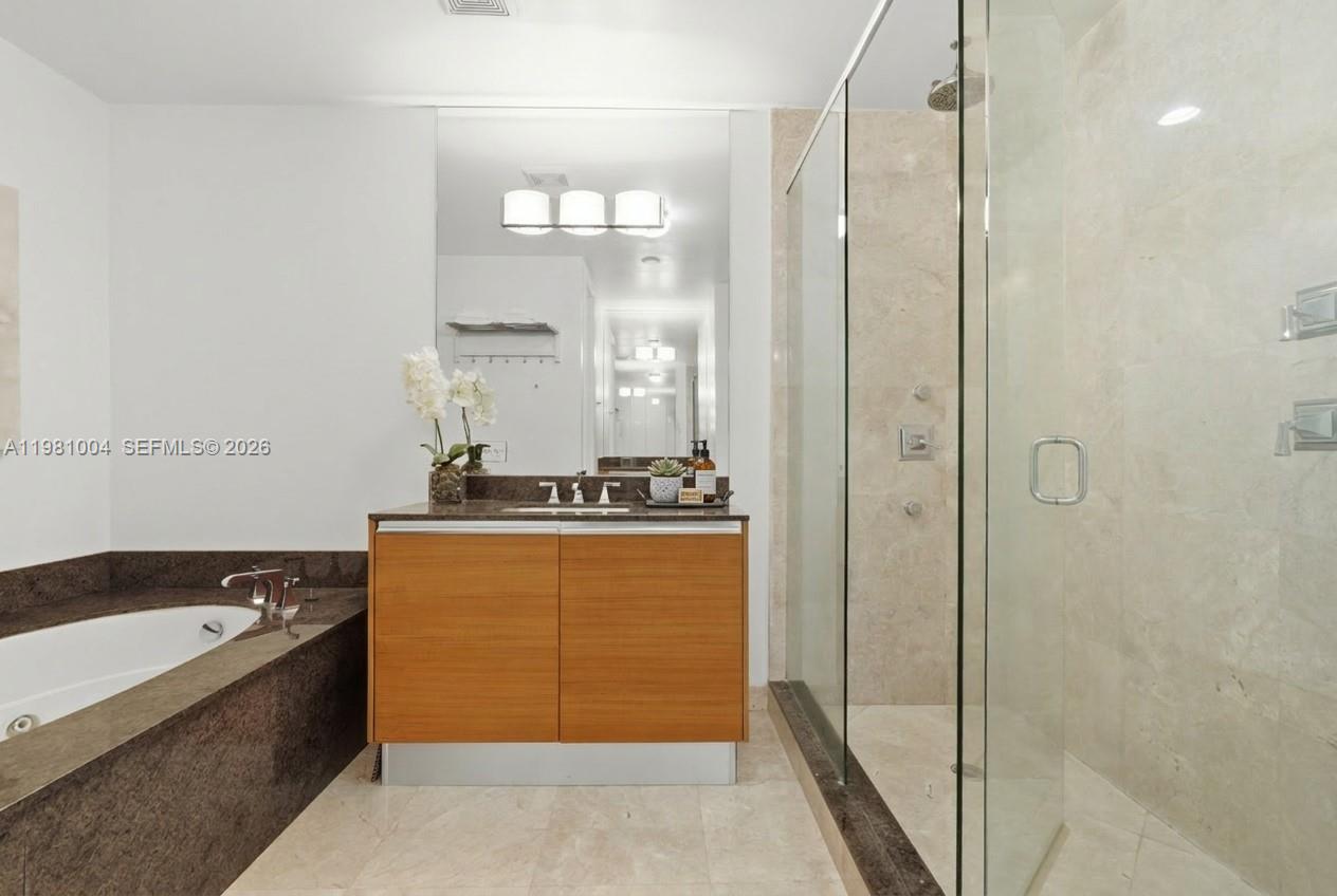 606 NE 14th Ave Fort Lauderdale, FL 33304