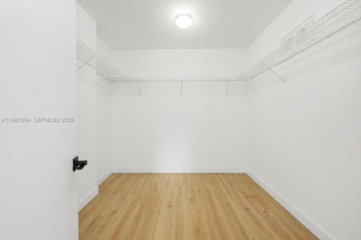 606 NE 14th Ave Fort Lauderdale, FL 33304