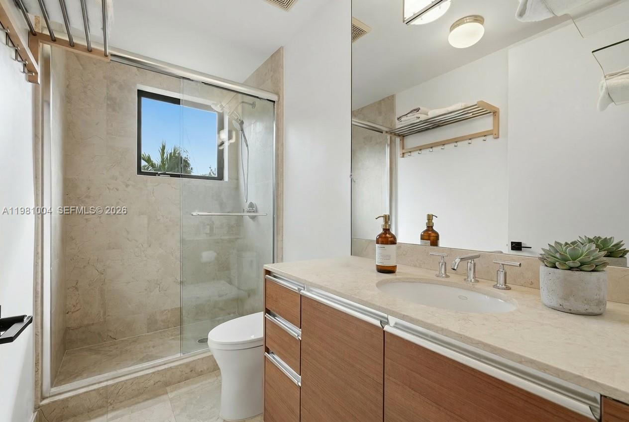 606 NE 14th Ave Fort Lauderdale, FL 33304