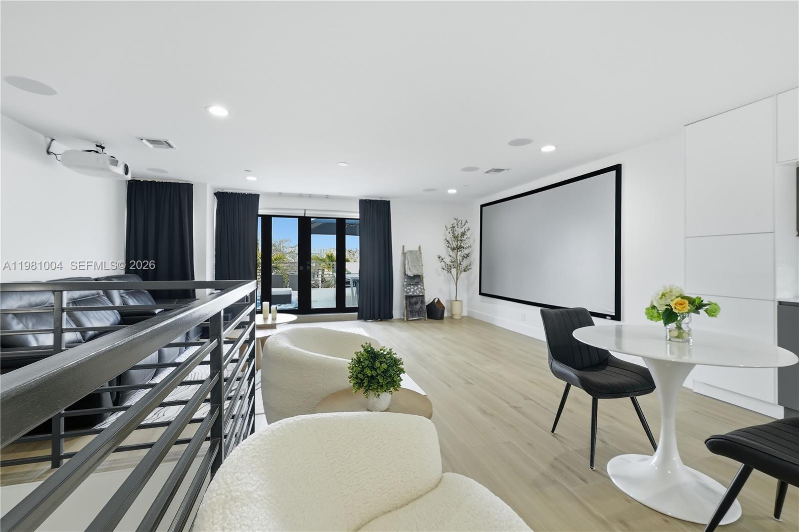 606 NE 14th Ave Fort Lauderdale, FL 33304