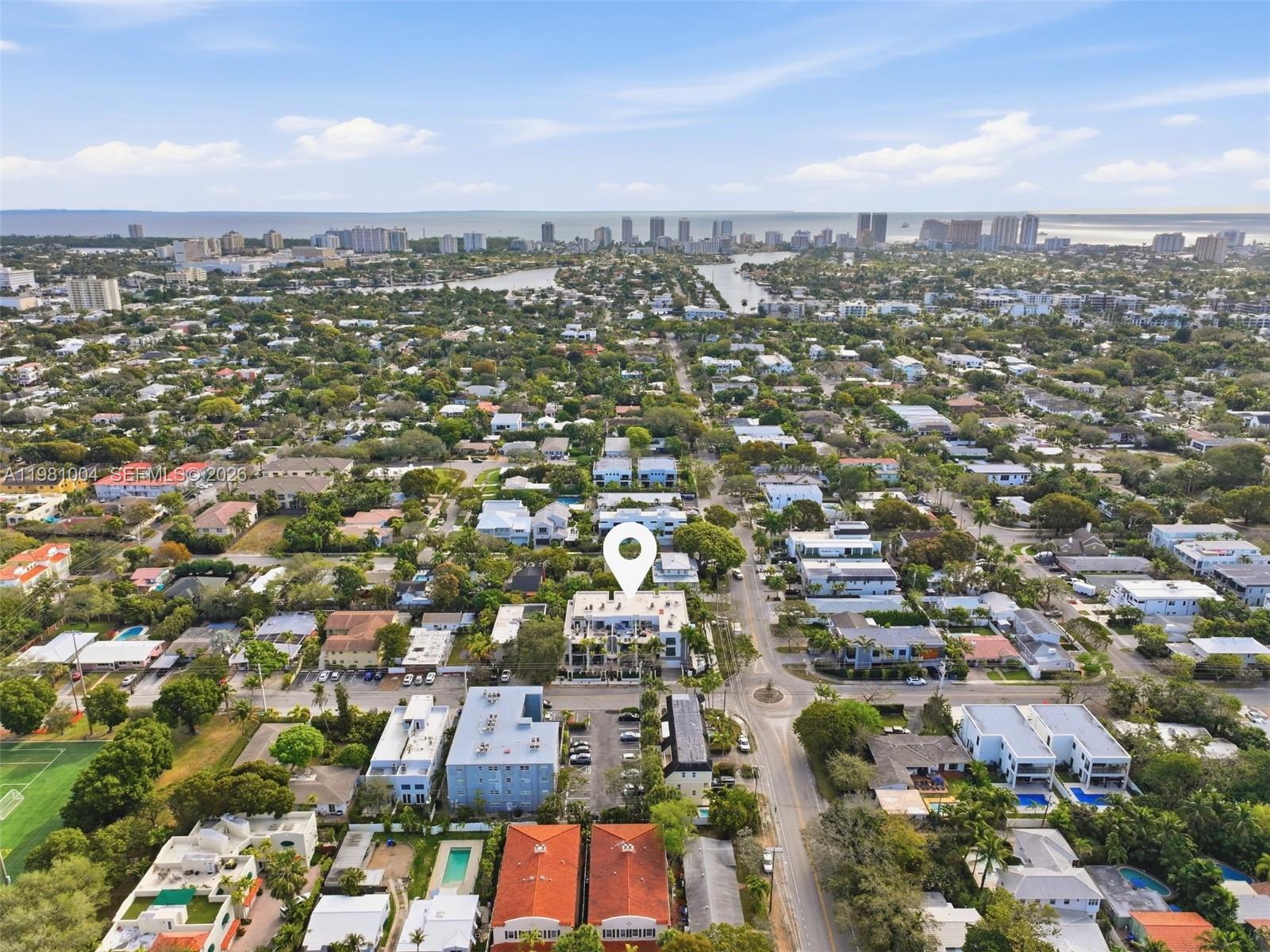 606 NE 14th Ave Fort Lauderdale, FL 33304