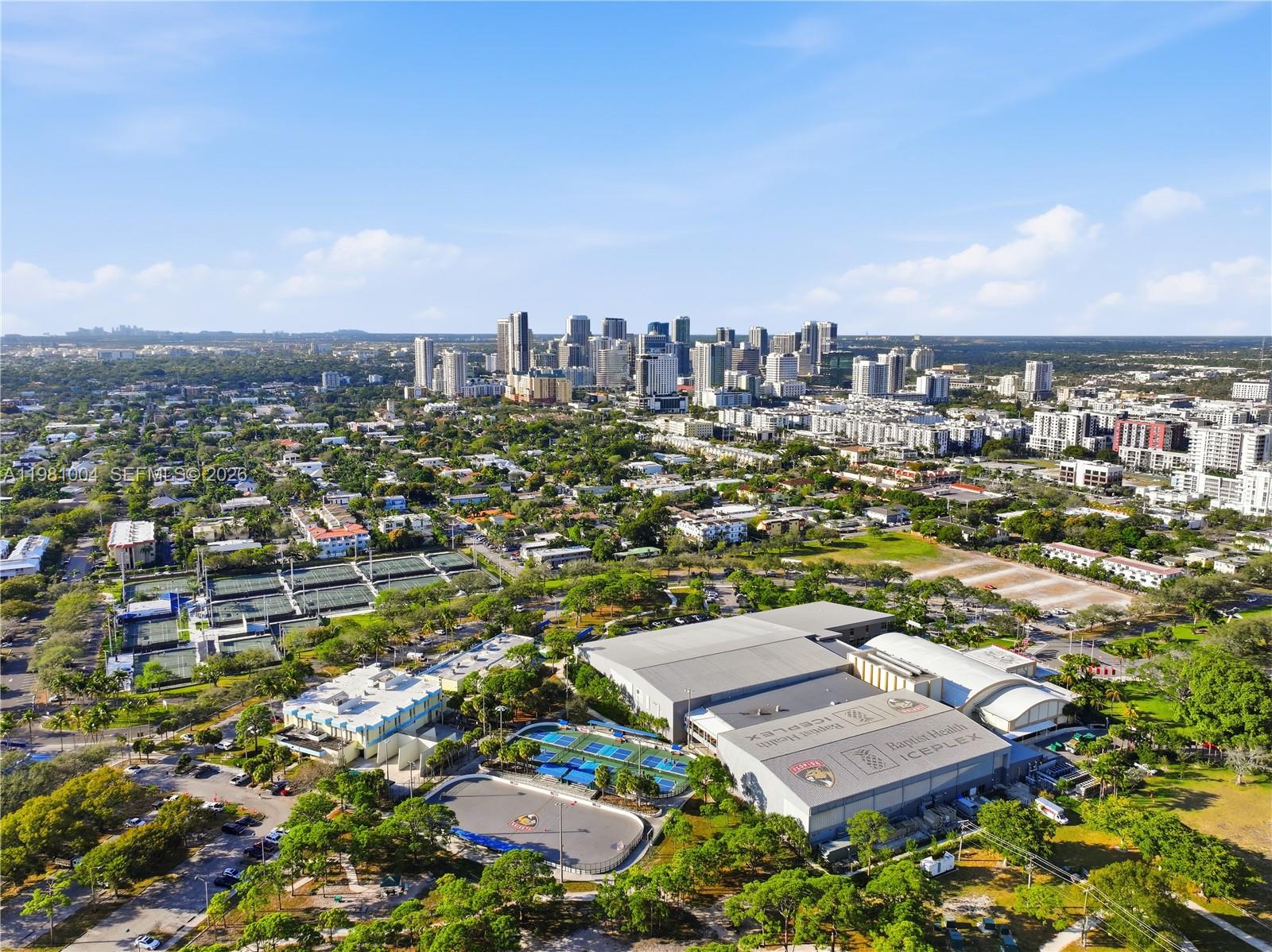 606 NE 14th Ave Fort Lauderdale, FL 33304