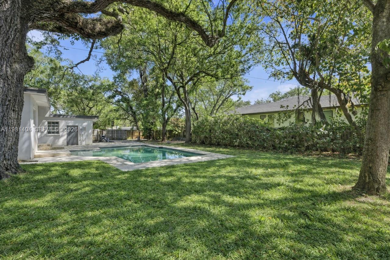 7870 SW 98th St Miami, FL 33156