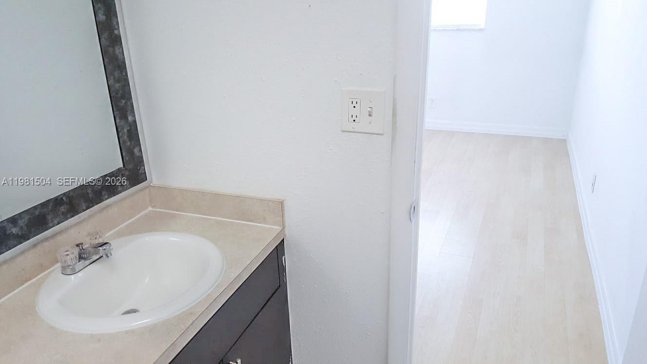 7911 N Colony Cir N #202 Tamarac, FL 33321