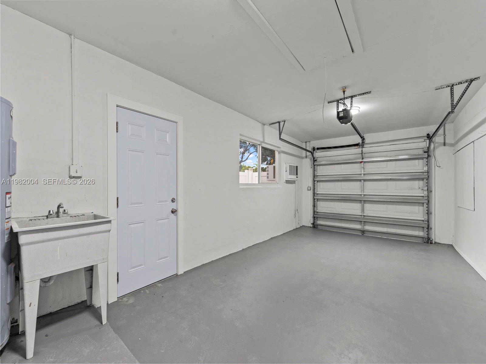 3130 NW 67th Ct Fort Lauderdale, FL 33309