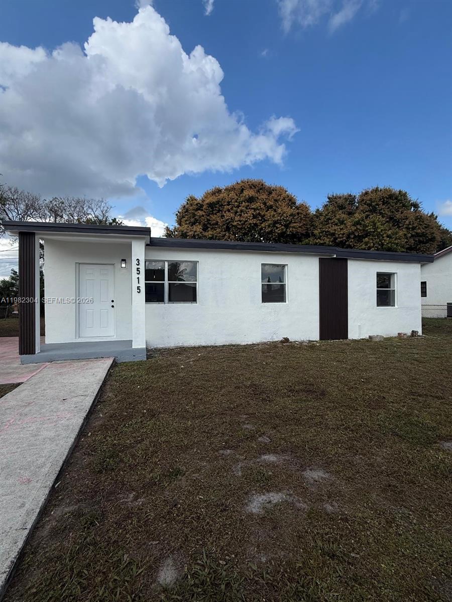 3515 NW 213th St Miami Gardens, FL 33056