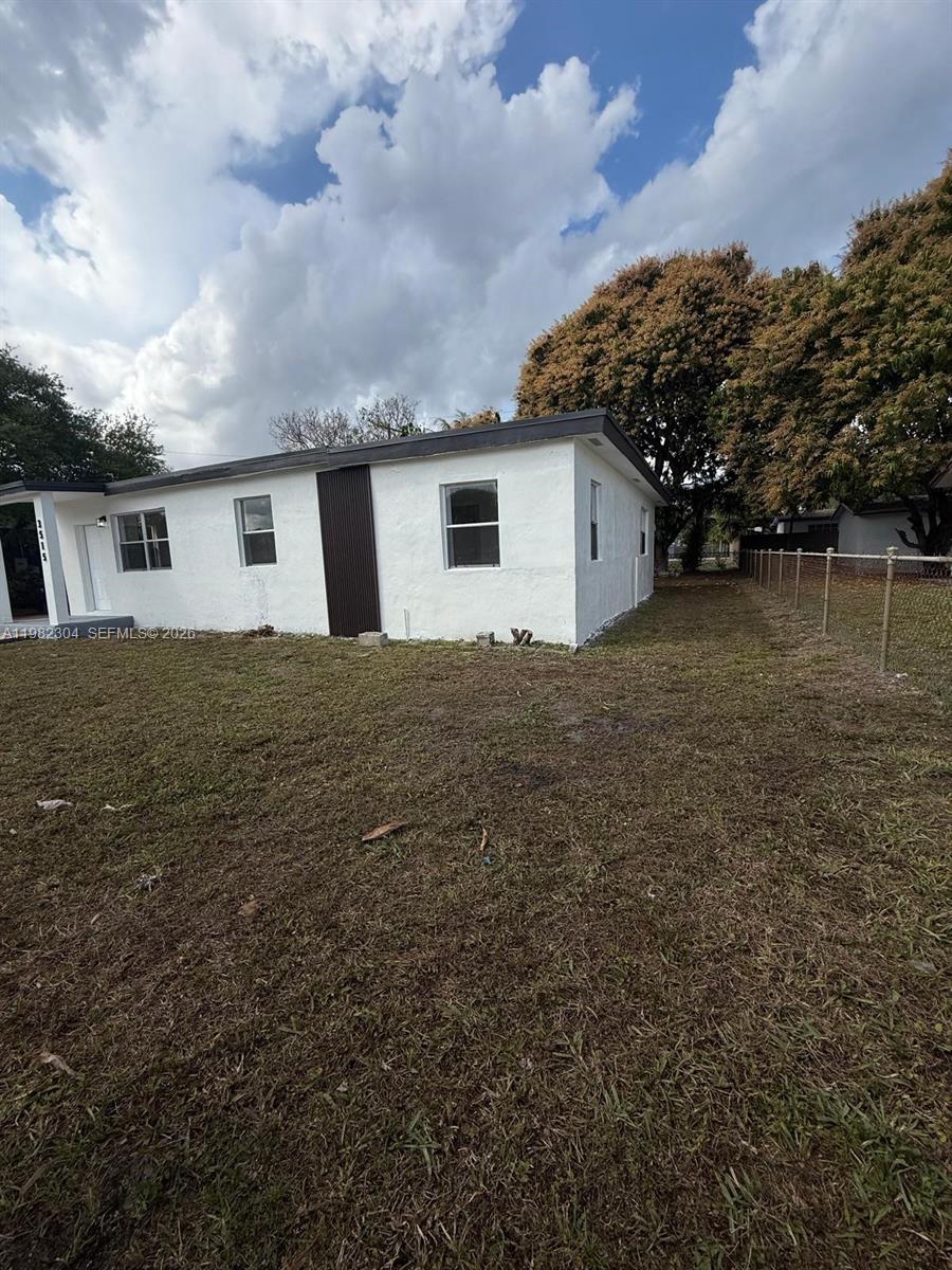 3515 NW 213th St Miami Gardens, FL 33056