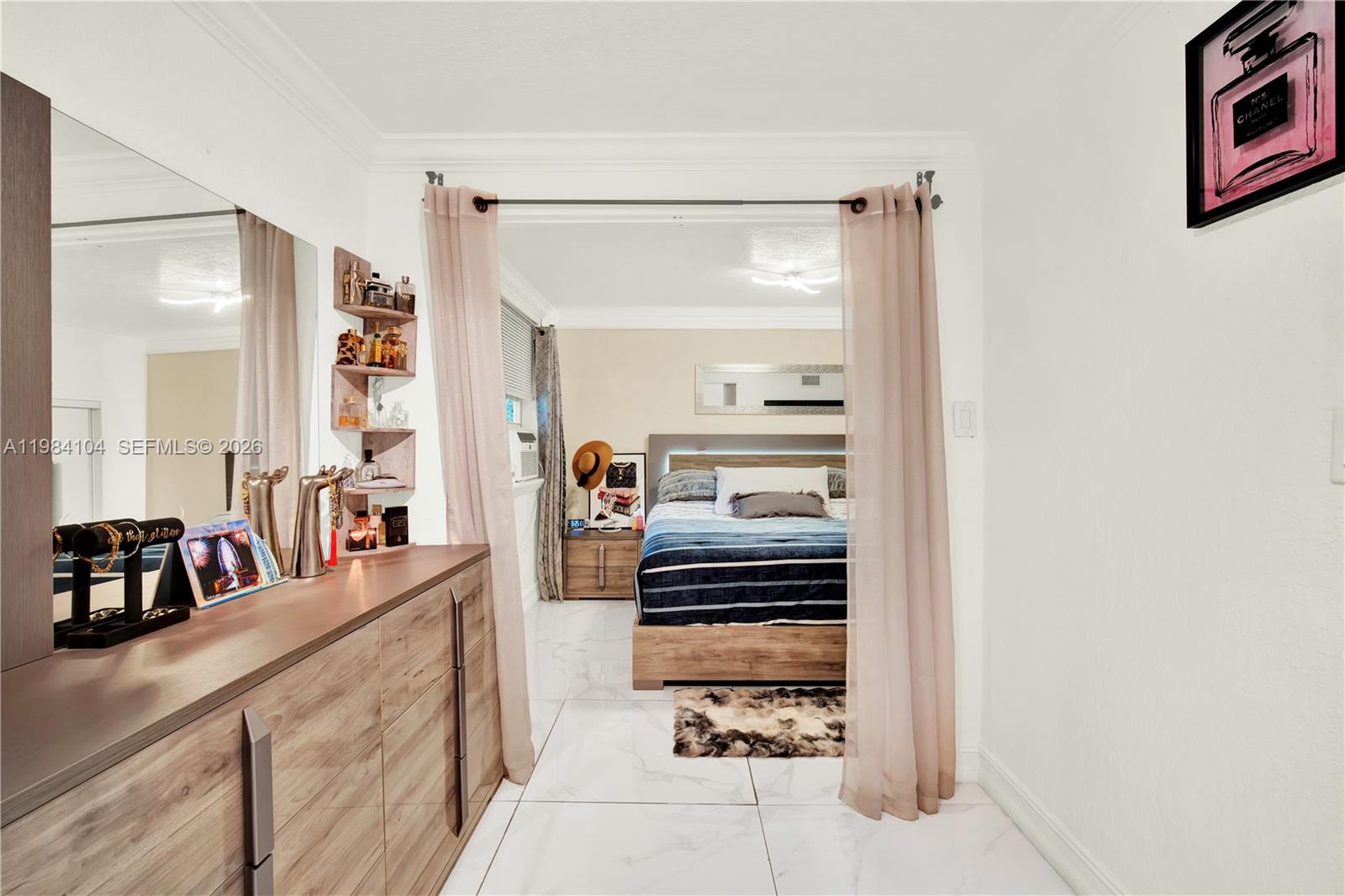 6400 SW 62nd Ct South Miami, FL 33143