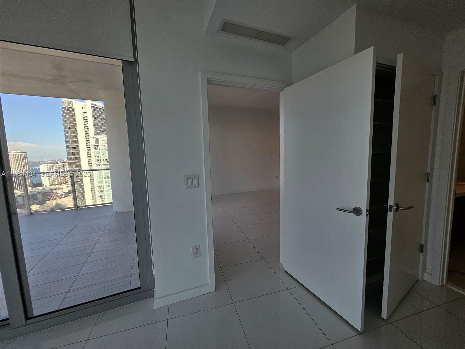 image Paramount Miami Worldcenter25