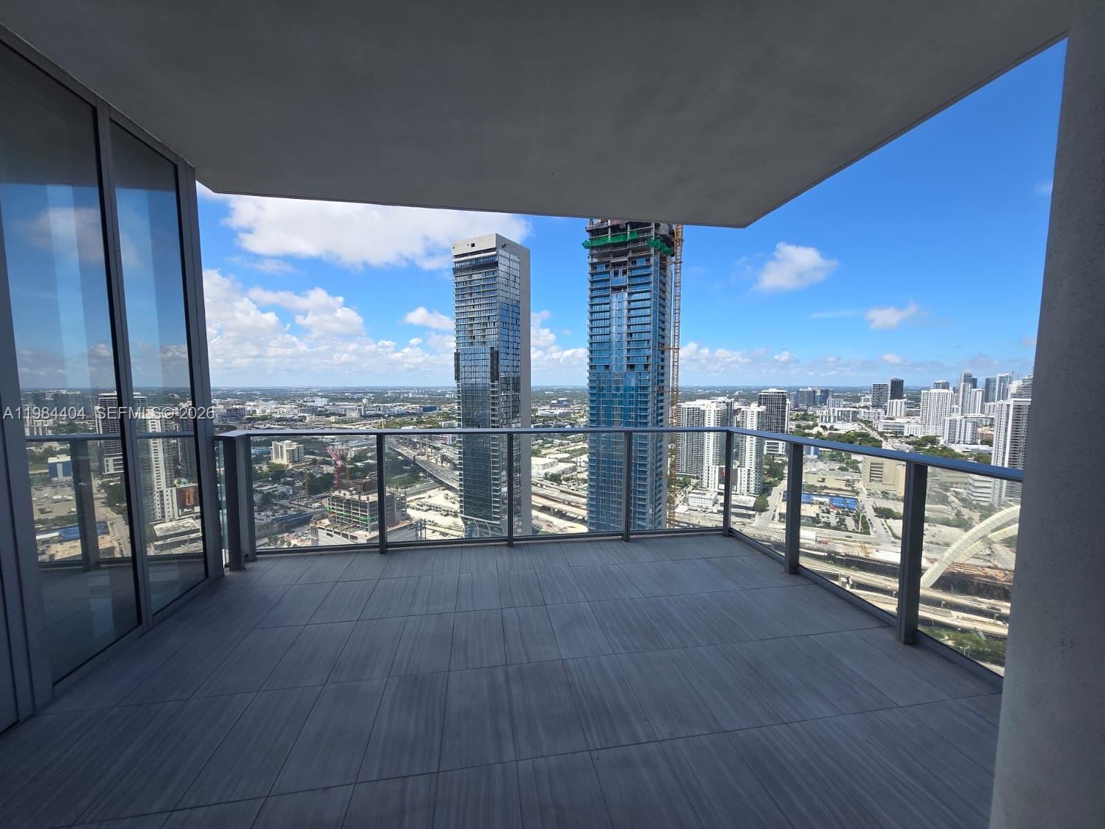 image Paramount Miami Worldcenter42