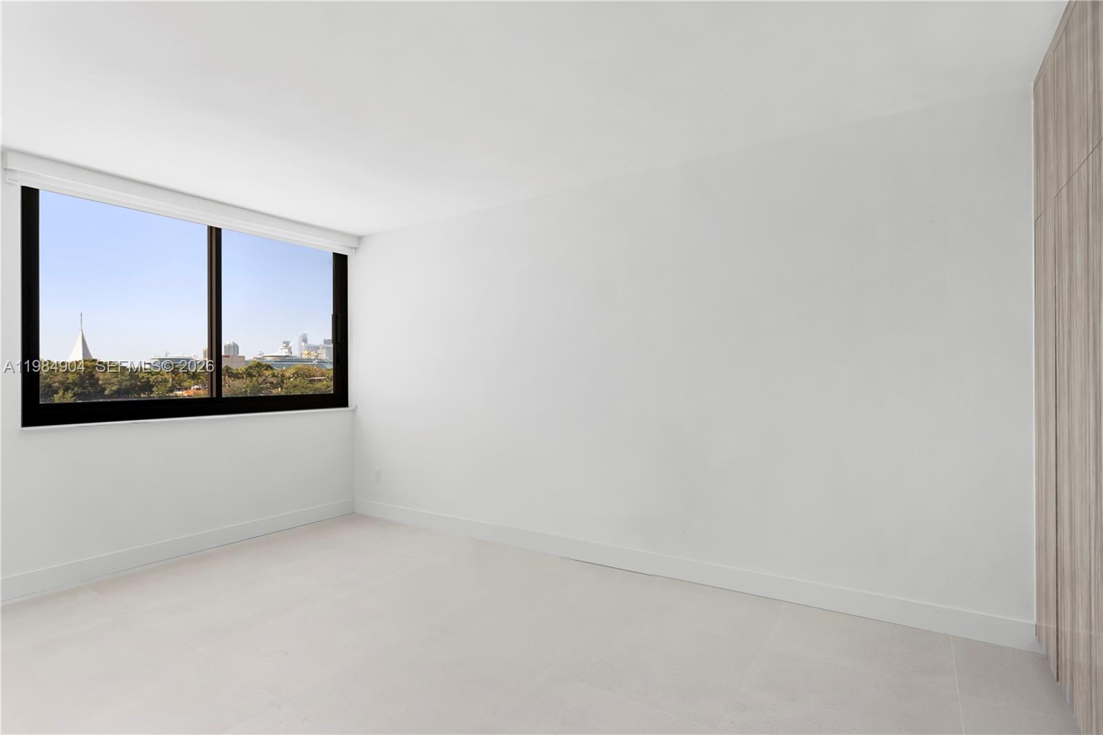 1000 Venetian Way #303 Miami, FL 33139