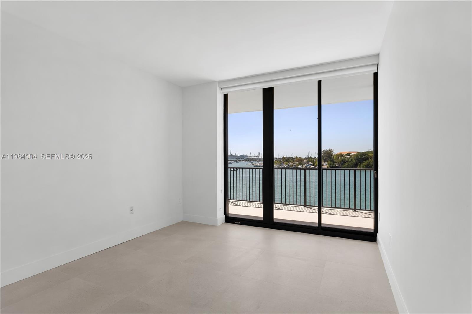 1000 Venetian Way #303 Miami, FL 33139
