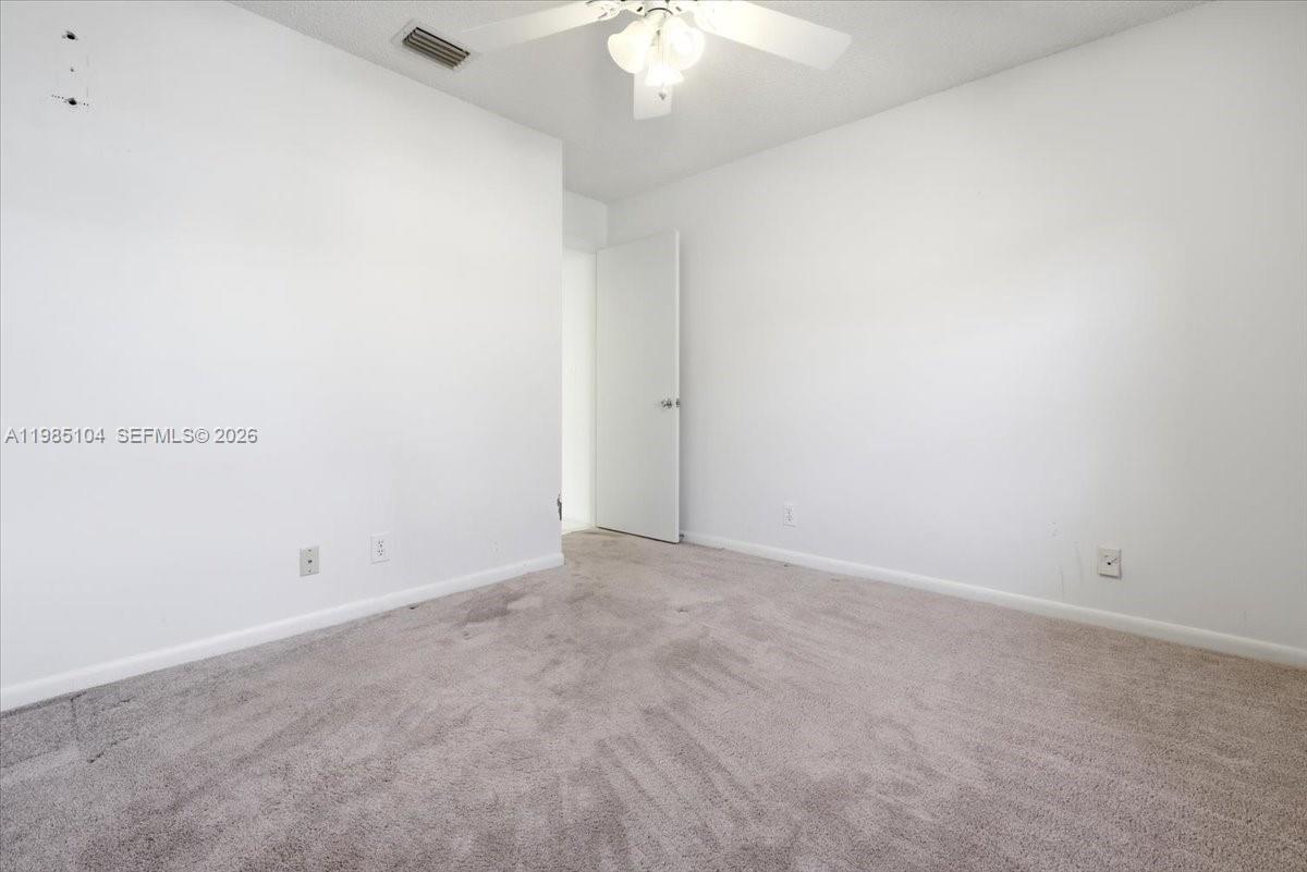 354 Bermuda Spgs Dr Weston, FL 33326