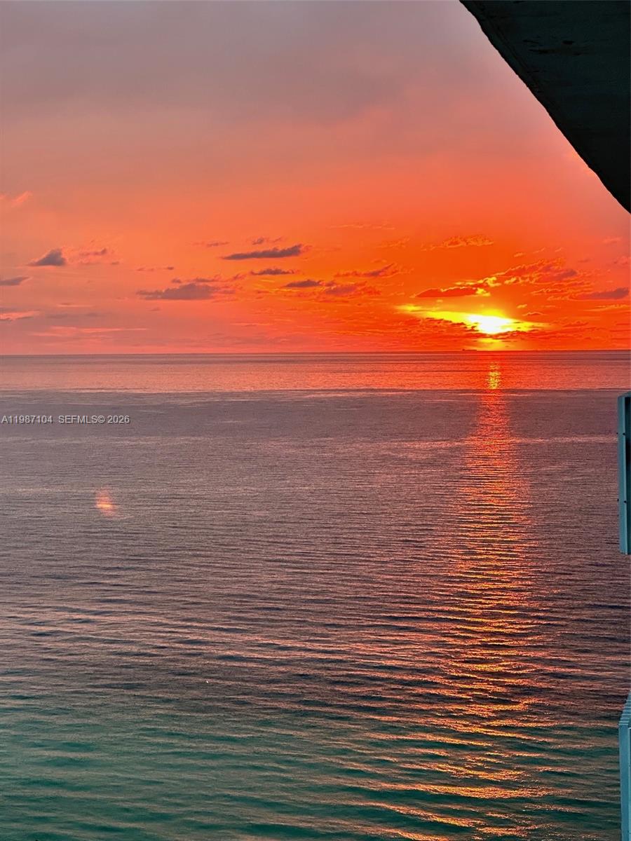 6061 Collins Ave #12D Miami Beach, FL 33140