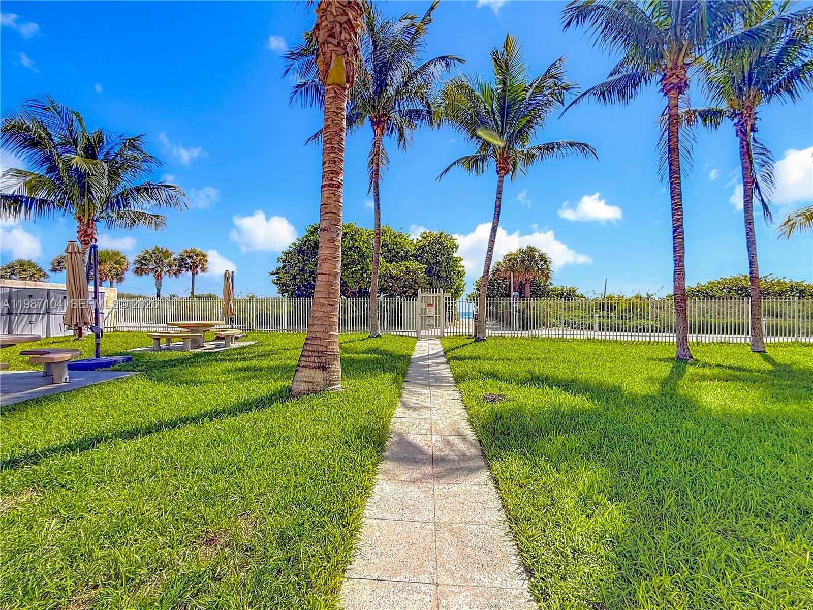 6061 Collins Ave #12D Miami Beach, FL 33140