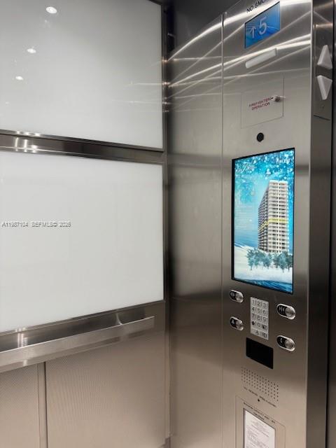 6061 Collins Ave #12D Miami Beach, FL 33140